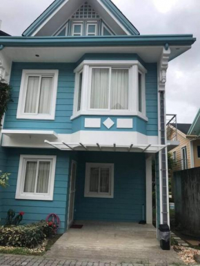 3 Bedrooms 3 Baths Victorian style Townhouse Fully Furnished, Batangas City